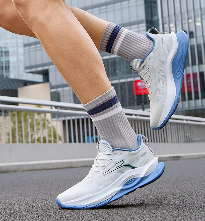 300元内宝藏跑鞋：361赤焰5.0跑步鞋评测图片13