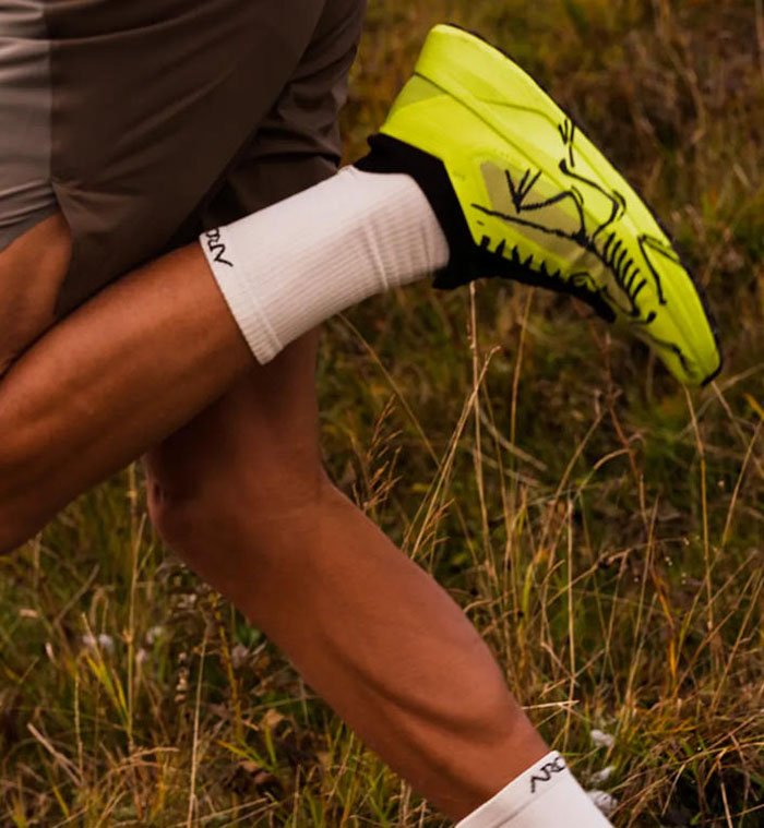 高山机能再进阶 始祖鸟2026新款SYLAN 2越野跑鞋正式上市图片3