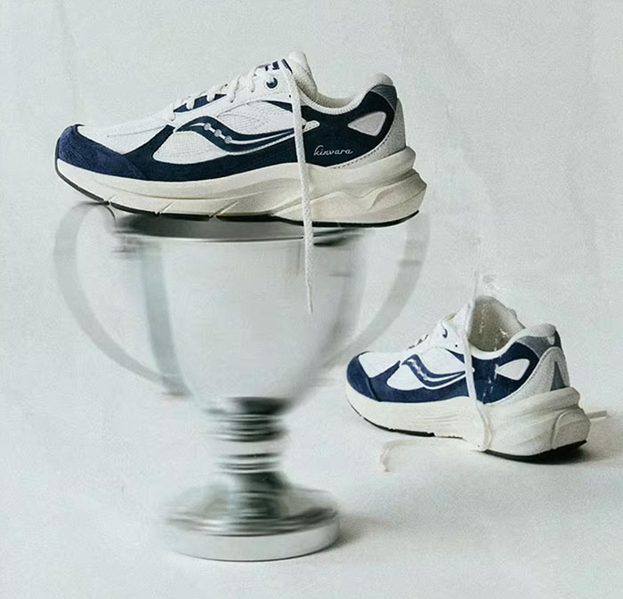 球鞋评测：索康尼2026新款KINVARA PWR复古运动鞋