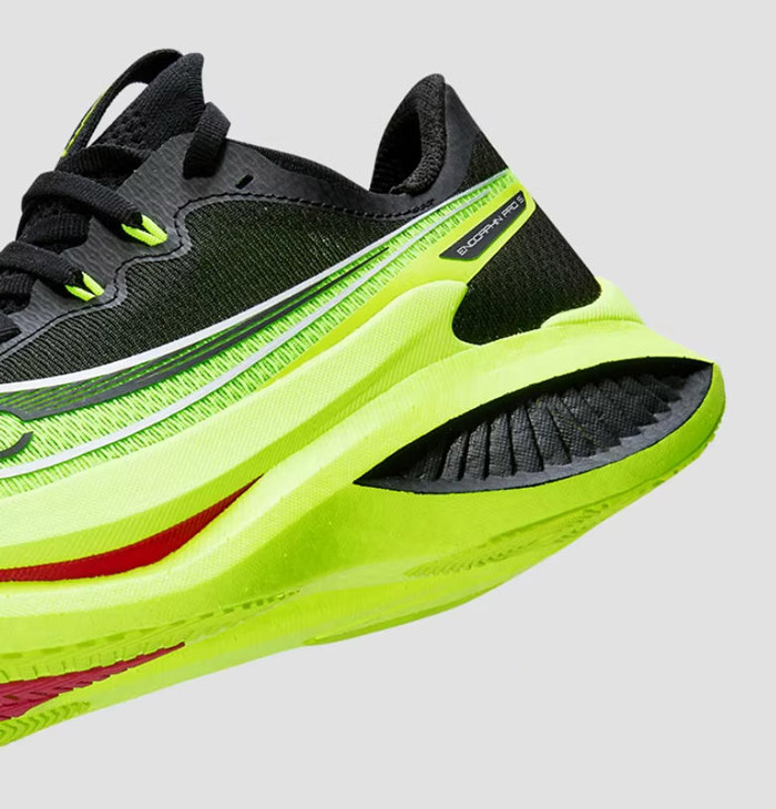 索康尼推出2026款啡鹏5碳板跑鞋解锁专业竞速新体验图片10