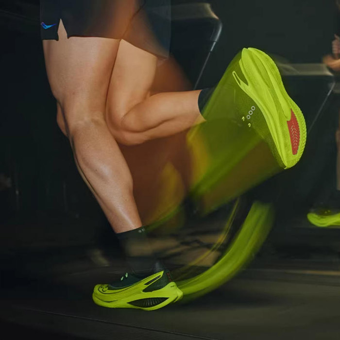 索康尼推出2026款啡鹏5碳板跑鞋解锁专业竞速新体验图片4