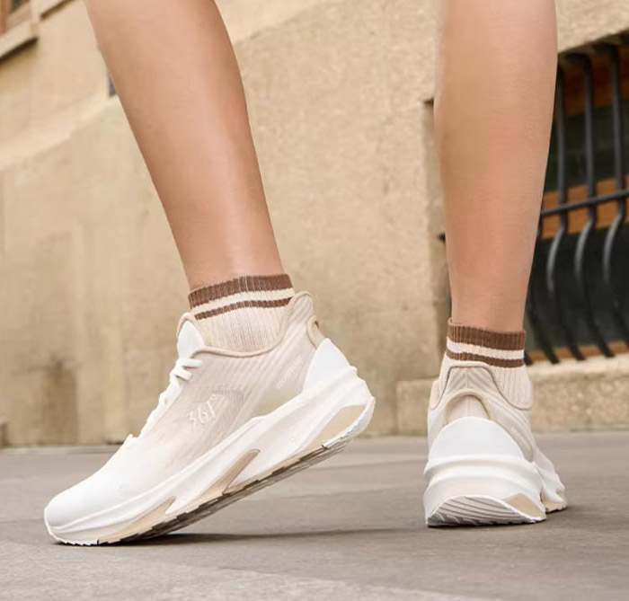 361° 全新驭山SE网面透气跑鞋上市 解锁城市通勤与慢跑新体验图片8