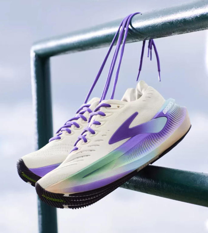 布鲁克斯窑变系列超级甘油2跑鞋 解锁春日奔跑新体验图片8