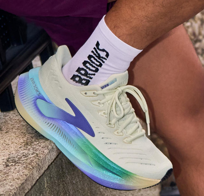 布鲁克斯窑变系列超级甘油2跑鞋 解锁春日奔跑新体验图片6