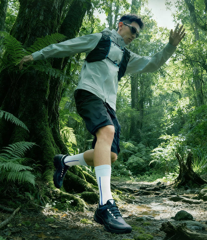 春日越野新选择！爱步2026新款BIOM C-TRAIL跑鞋解锁无束探索图片2