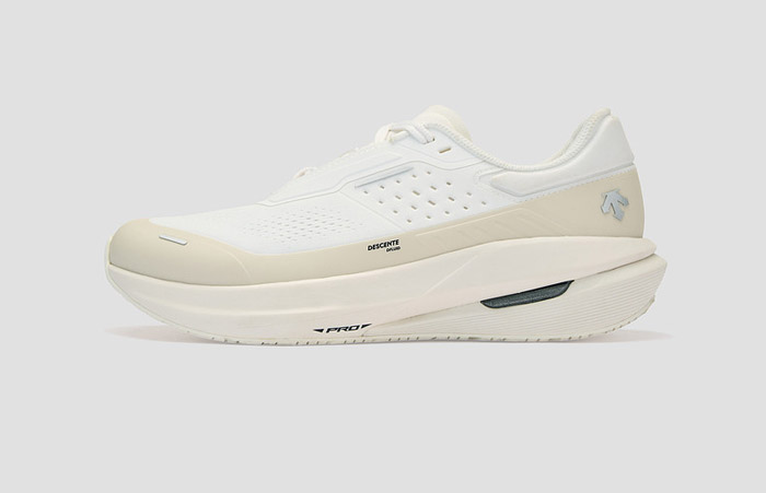 2026迪桑特新款RUNNING系列缓震流体跑鞋上市图片10