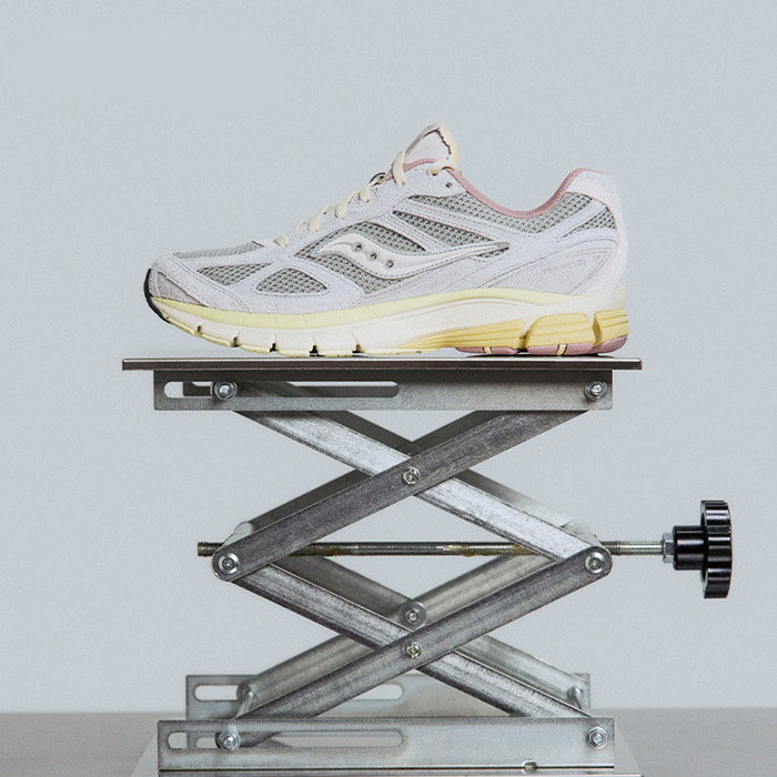 2026新款3SIXTEEN × Saucony GUIDE 7联名款运动鞋上市图片4