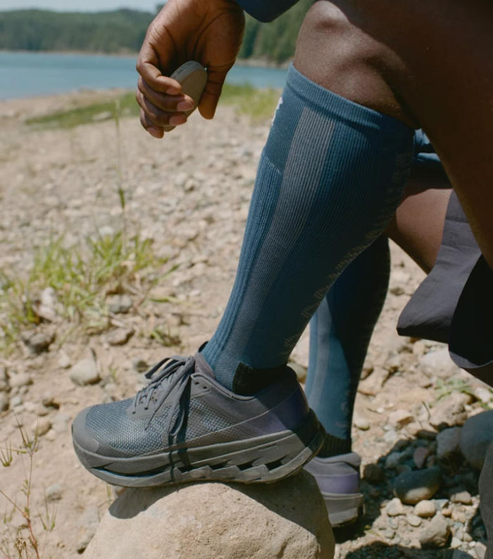 On昂跑 ×BEAMS×REI Co-op三方联名Cloudultra 3越野跑鞋登场图片