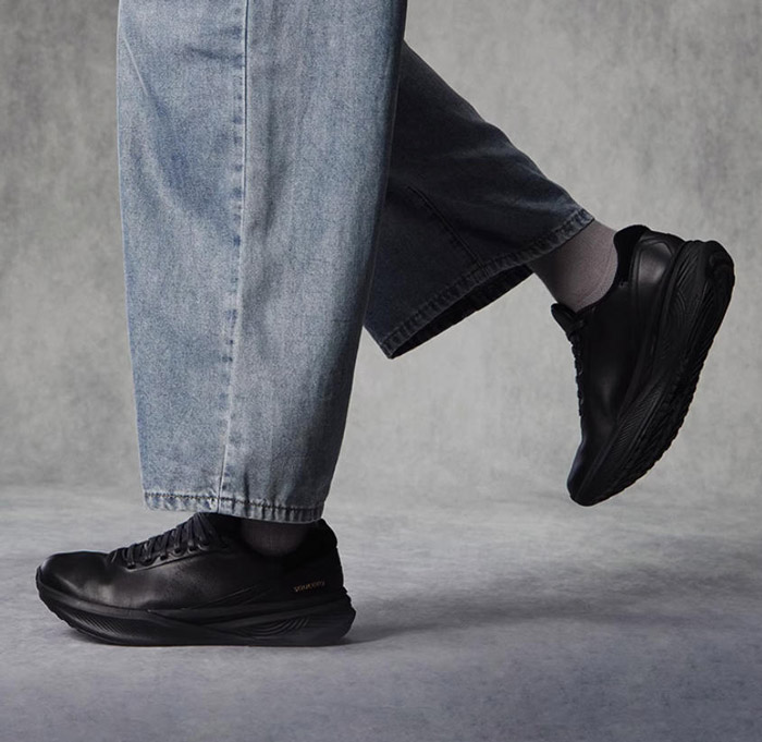 Saucony索康尼2025冬季TRIUMPH胜利LFS运动鞋重磅上市图片1