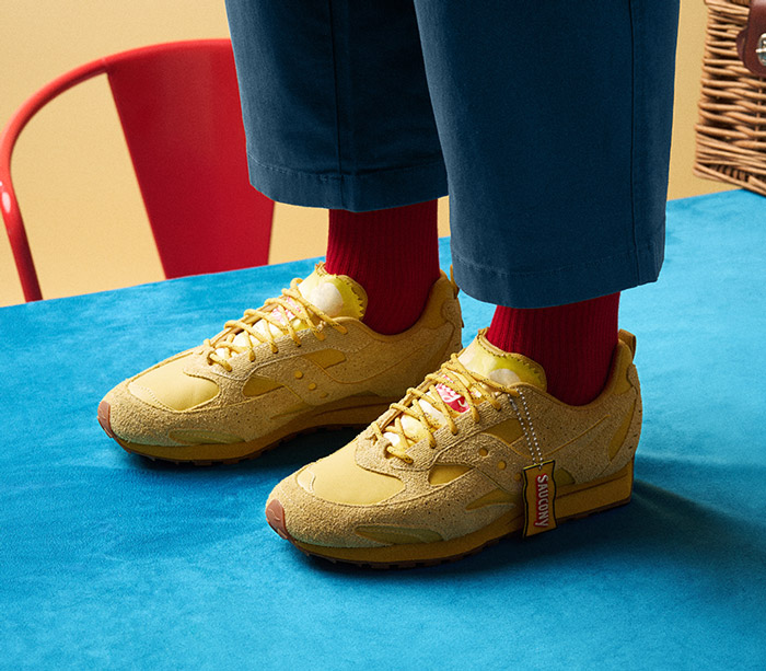 全新索康尼 × 乐事联名TRAINER 80X运动鞋发售预告图片