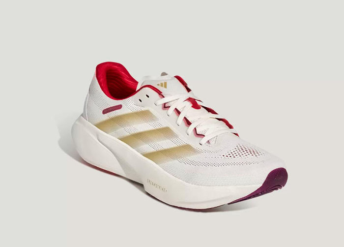 阿迪达斯SUPERNOVA RISE 3S新年款超轻跑鞋发售，健身房到咖啡店无缝切换图片1