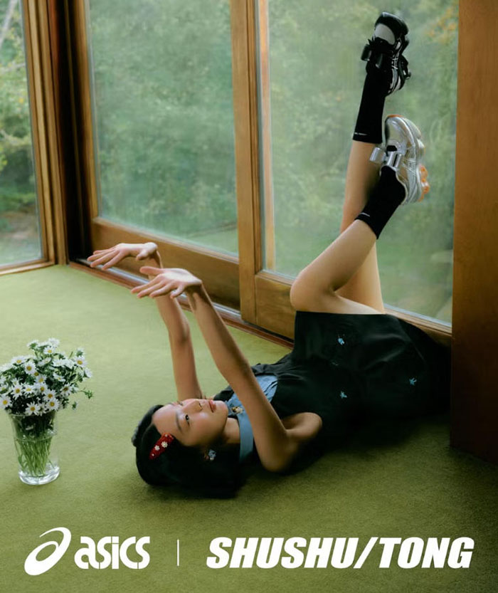 亚瑟士SHUSHU/TONG联名GEL-KINETIC FLUENT鞋款重磅登场图片1