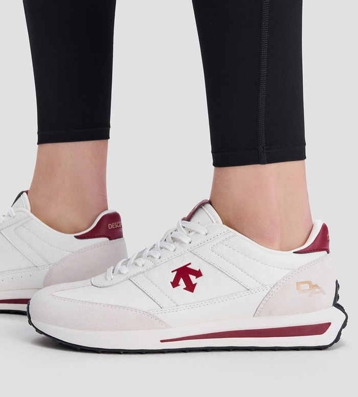 DESCENTE迪桑特2026马年限定CHRON系列运动鞋重磅登场图片2