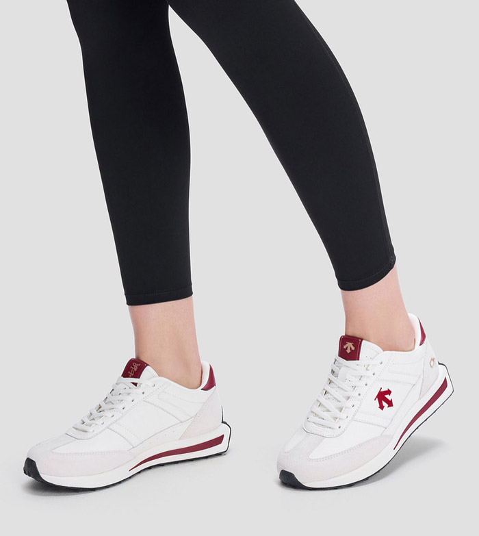 DESCENTE迪桑特2026马年限定CHRON系列运动鞋重磅登场图片1