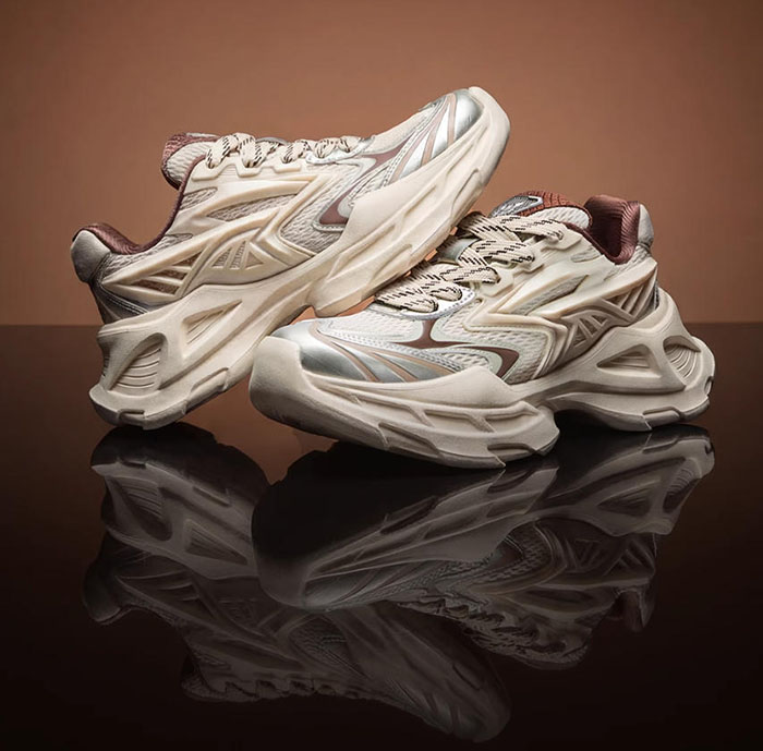 OGR 2025秋冬霜刃机甲老爹鞋震撼上市图片