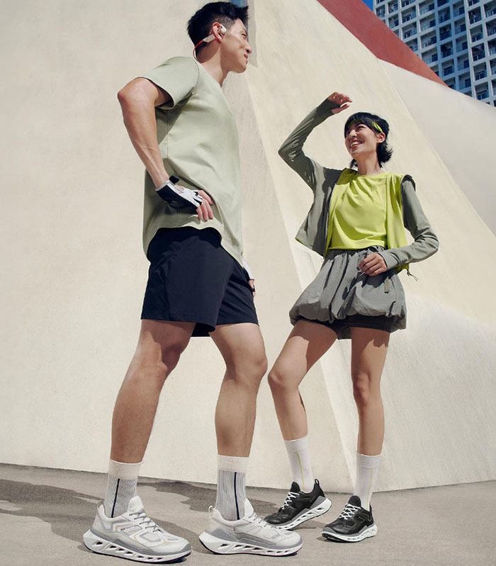 ECCO 2026春季健步BIOM 720防水透气跑鞋重磅上市图片