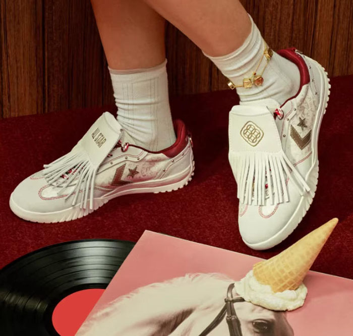 匡威2026马年起飞系列流苏复古运动鞋登场图片3